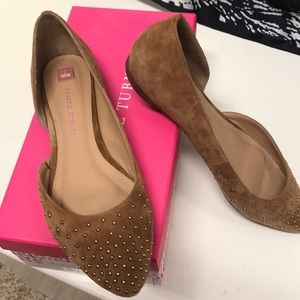 Elaine Turner suede flats